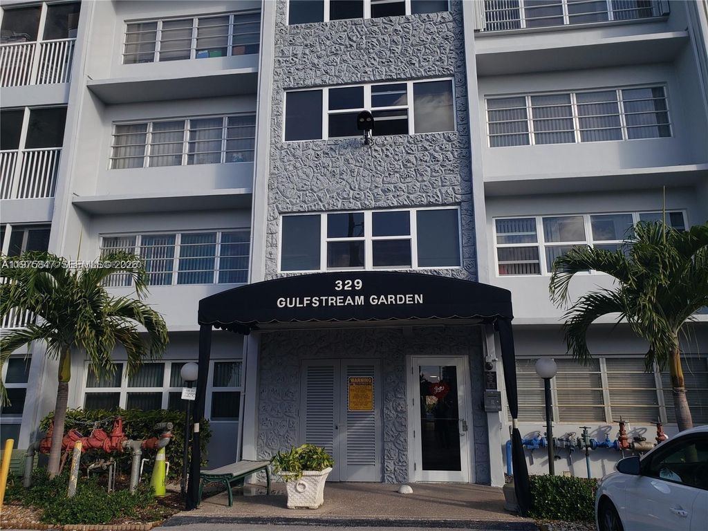 329 SE 3rd St 305S, Hallandale Beach, FL 33009