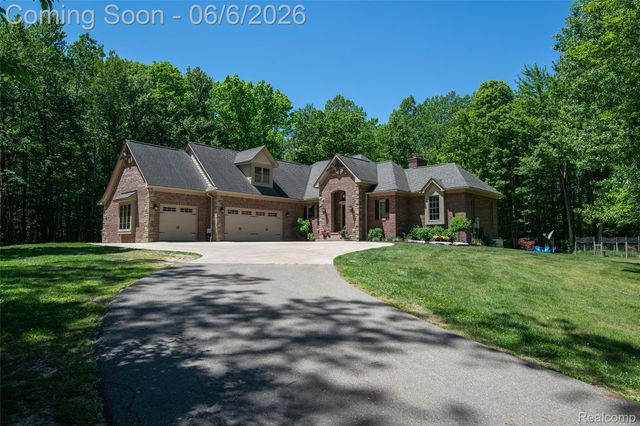 3957 Mill Lake Road, Orion Charter Township, MI 48360