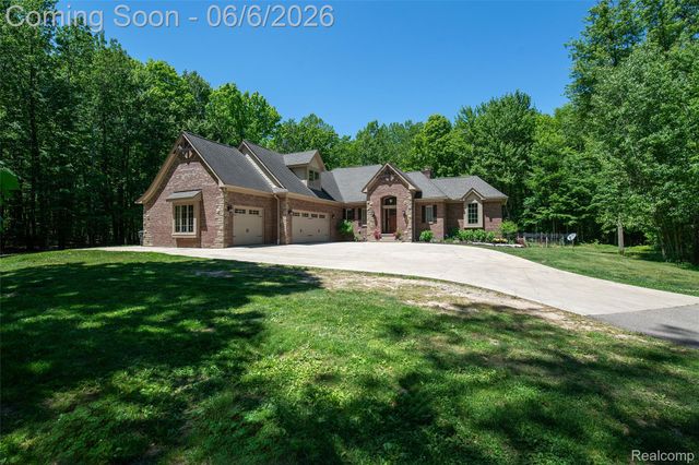 3957 Mill Lake Road, Orion Charter Township, MI 48360