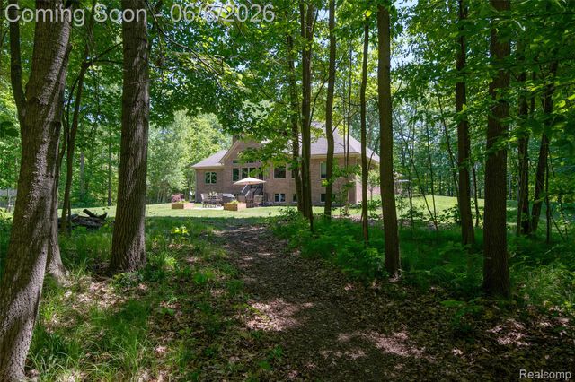 3957 Mill Lake Road, Orion Charter Township, MI 48360