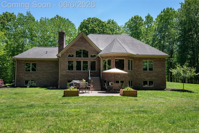 3957 Mill Lake Road, Orion Charter Township, MI 48360