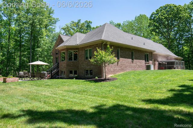 3957 Mill Lake Road, Orion Charter Township, MI 48360