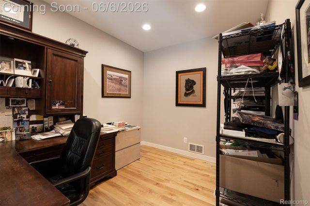 3957 Mill Lake Road, Orion Charter Township, MI 48360