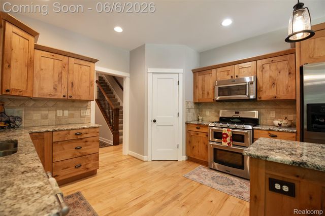 3957 Mill Lake Road, Orion Charter Township, MI 48360