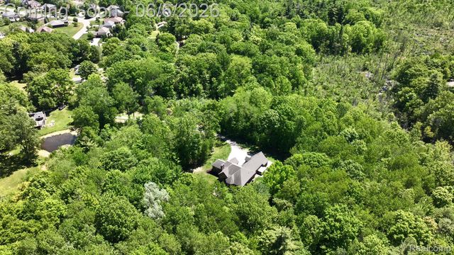 3957 Mill Lake Road, Orion Charter Township, MI 48360