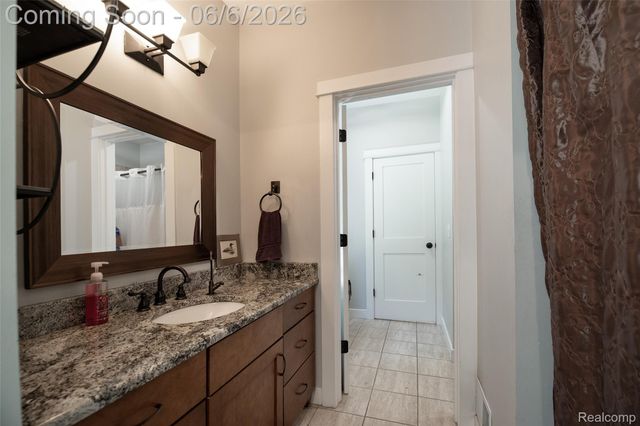 3957 Mill Lake Road, Orion Charter Township, MI 48360