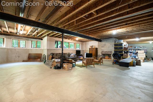 3957 Mill Lake Road, Orion Charter Township, MI 48360