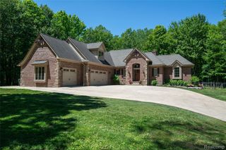 3957 Mill Lake Road, Orion Charter Township, MI 48360