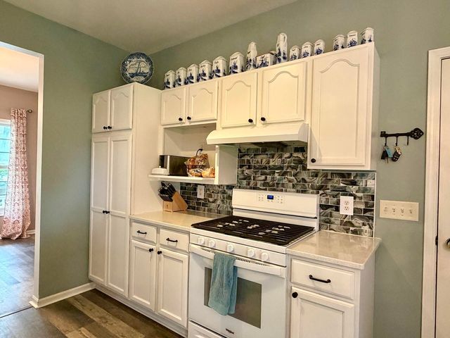 13648 Green Prairie Street, Vicksburg, MI 49097