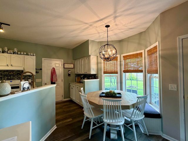 13648 Green Prairie Street, Vicksburg, MI 49097