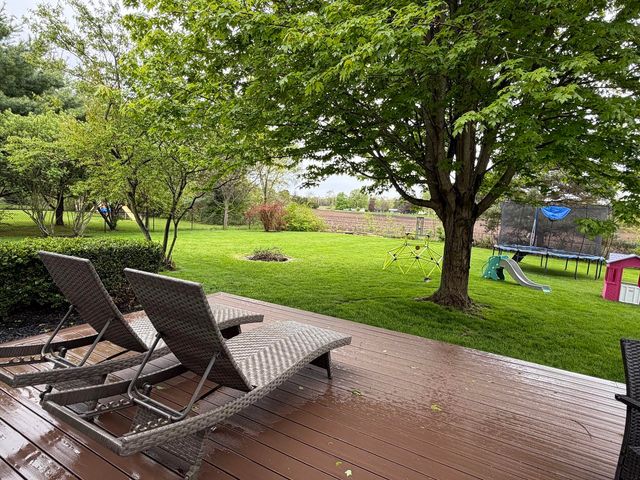 13648 Green Prairie Street, Vicksburg, MI 49097