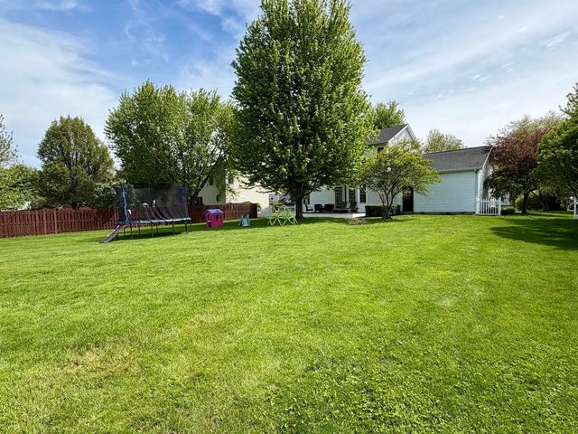 13648 Green Prairie Street, Vicksburg, MI 49097