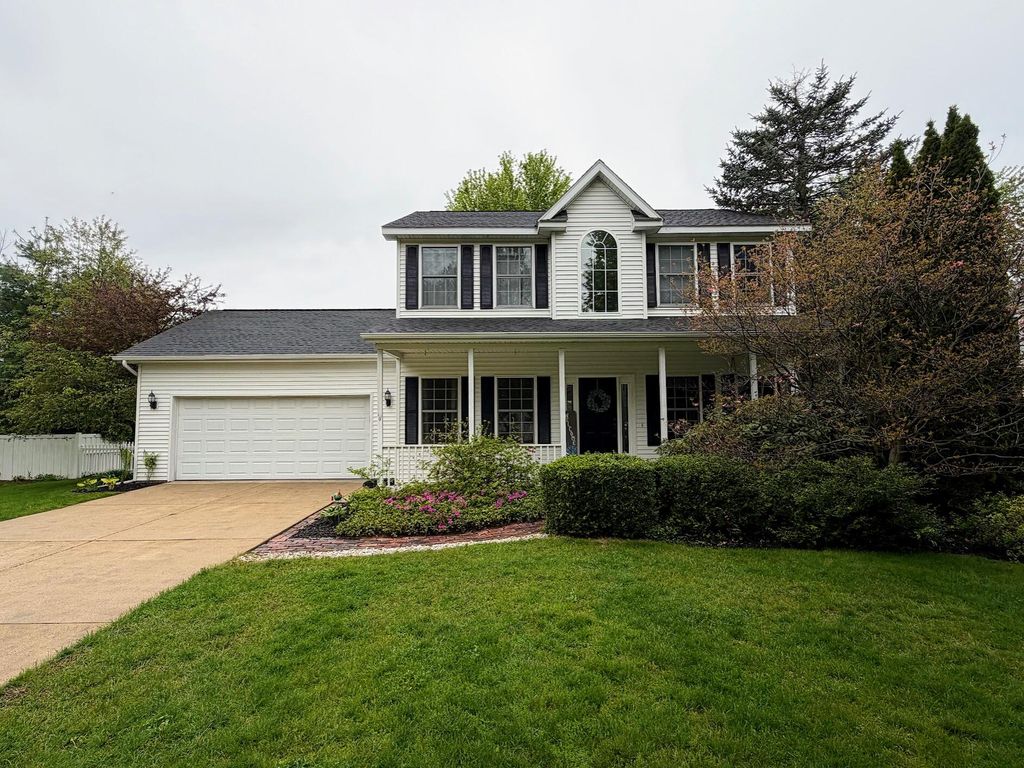 13648 Green Prairie Street, Vicksburg, MI 49097