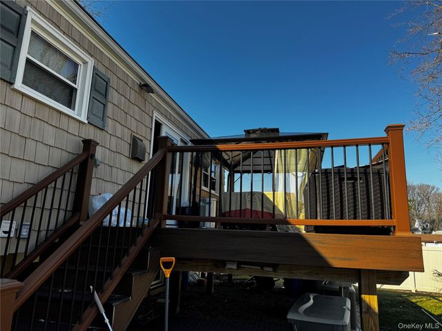 39 Sengstacken Drive, Stony Point, NY 10980