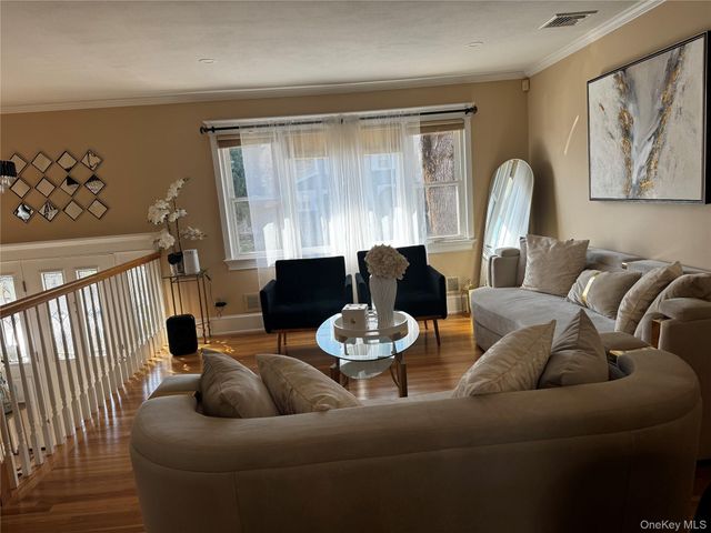 39 Sengstacken Drive, Stony Point, NY 10980