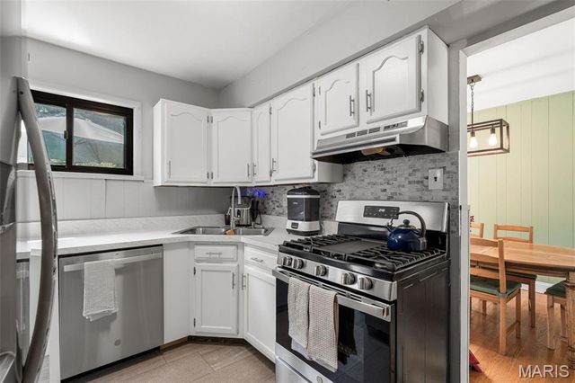 7210 Shellburne Drive, Affton, MO 63123