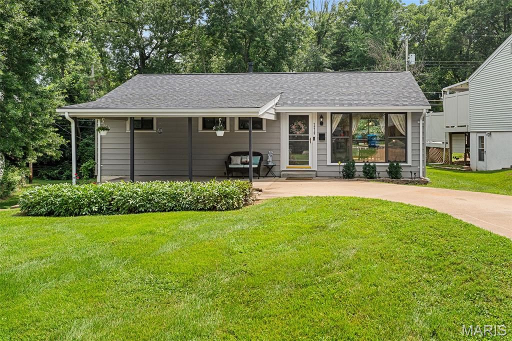 7210 Shellburne Drive, Affton, MO 63123