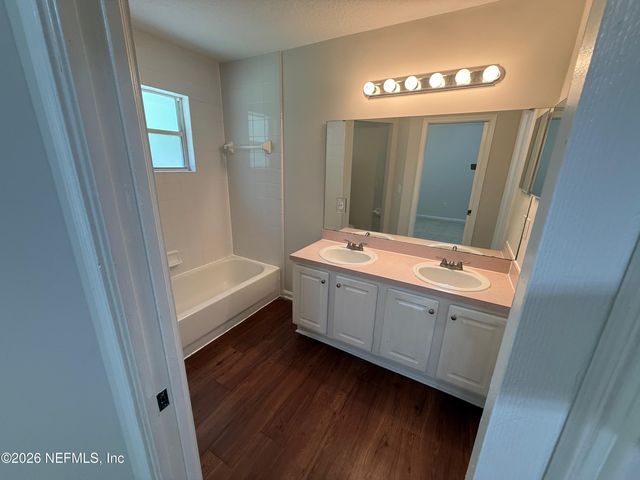 5550 OAK CROSSING Drive, Jacksonville, FL 32244