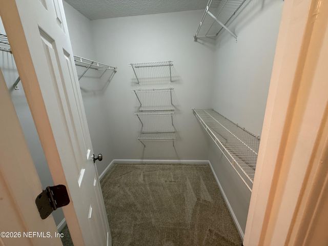 5550 OAK CROSSING Drive, Jacksonville, FL 32244