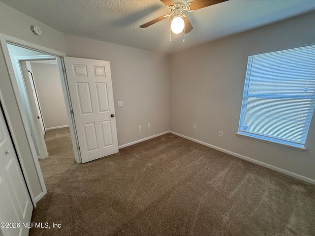 5550 OAK CROSSING Drive, Jacksonville, FL 32244