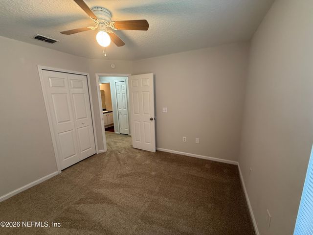 5550 OAK CROSSING Drive, Jacksonville, FL 32244