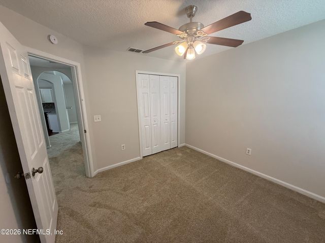 5550 OAK CROSSING Drive, Jacksonville, FL 32244