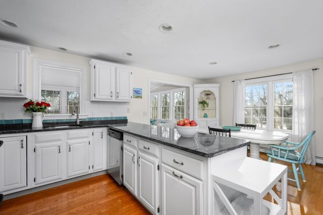 36 Island Street, East Dennis, MA 02641