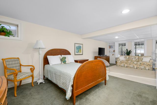 36 Island Street, East Dennis, MA 02641