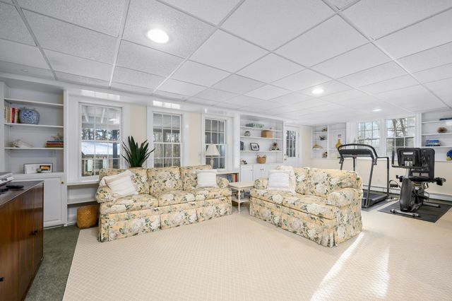 36 Island Street, East Dennis, MA 02641