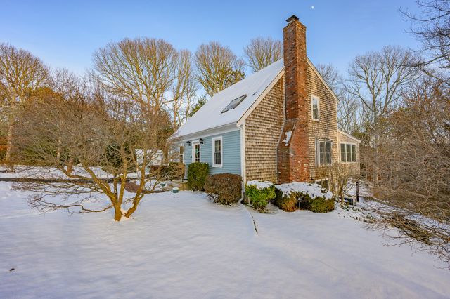 36 Island Street, East Dennis, MA 02641
