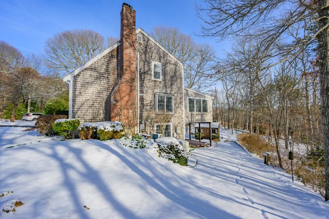 36 Island Street, East Dennis, MA 02641