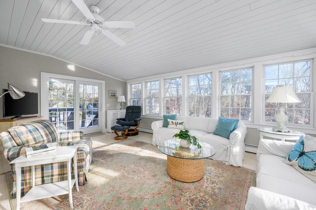 36 Island Street, East Dennis, MA 02641