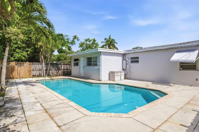 230 NW 55th Street, Oakland Park, FL 33309
