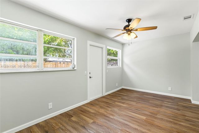 230 NW 55th Street, Oakland Park, FL 33309
