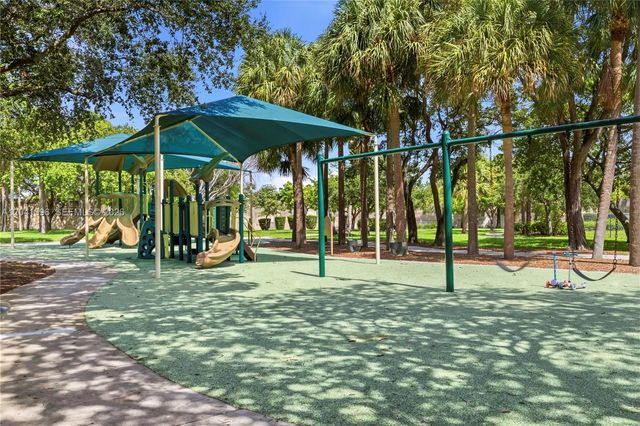 230 NW 55th Street, Oakland Park, FL 33309
