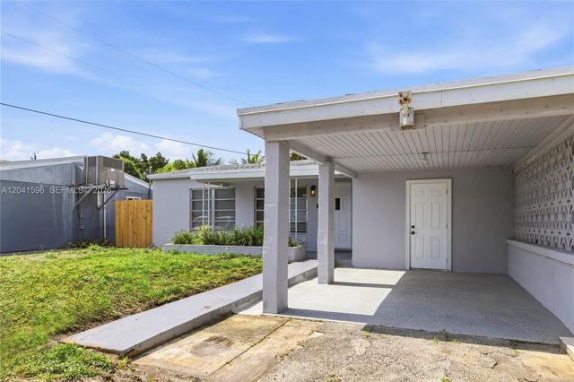 230 NW 55th Street, Oakland Park, FL 33309