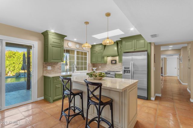 6409 S HAZELTON Lane, Tempe, AZ 85283