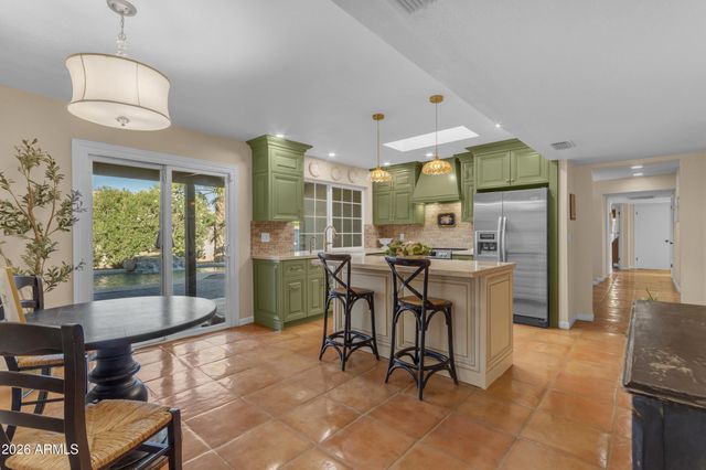 6409 S HAZELTON Lane, Tempe, AZ 85283
