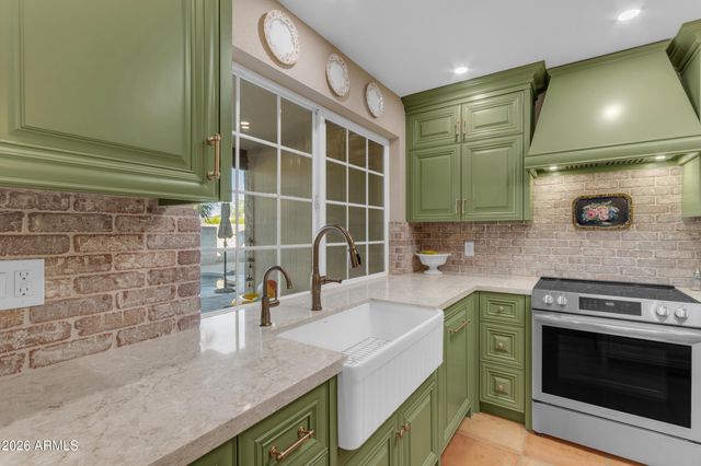 6409 S HAZELTON Lane, Tempe, AZ 85283