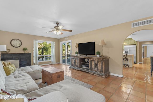 6409 S HAZELTON Lane, Tempe, AZ 85283