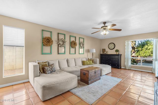 6409 S HAZELTON Lane, Tempe, AZ 85283