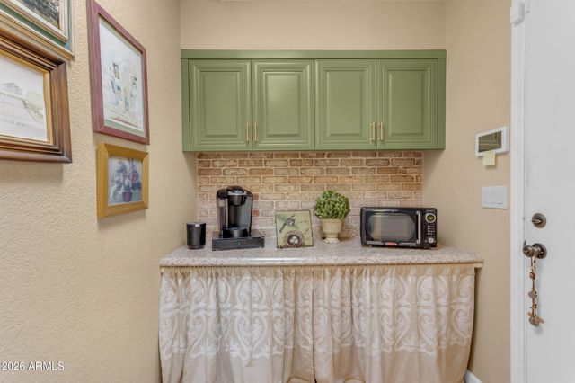 6409 S HAZELTON Lane, Tempe, AZ 85283