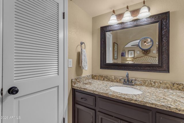 6409 S HAZELTON Lane, Tempe, AZ 85283