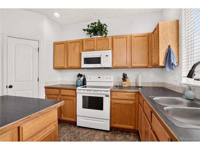 3389 Bayberry Ln, Johnstown, CO 80534