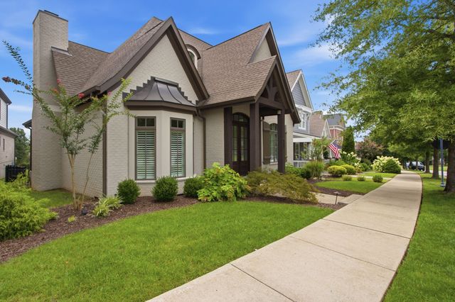 3805 Somers Ln, Thompsons Station, TN 37179