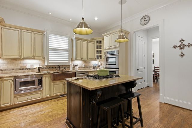 3805 Somers Ln, Thompsons Station, TN 37179