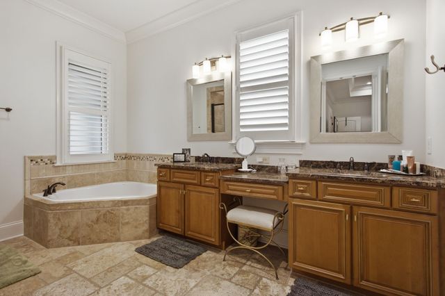 3805 Somers Ln, Thompsons Station, TN 37179