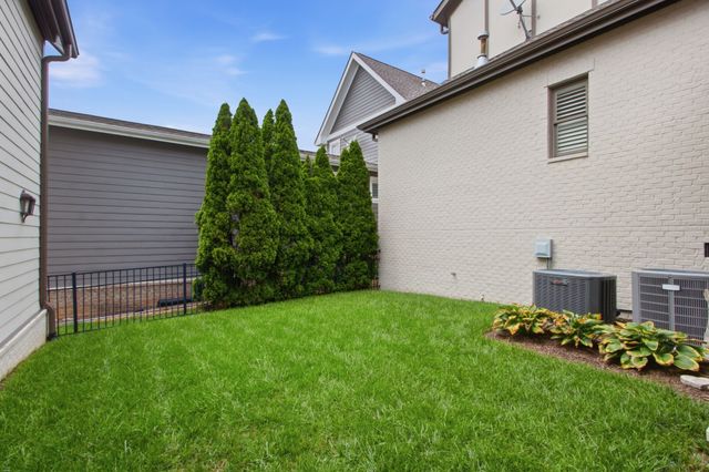 3805 Somers Ln, Thompsons Station, TN 37179