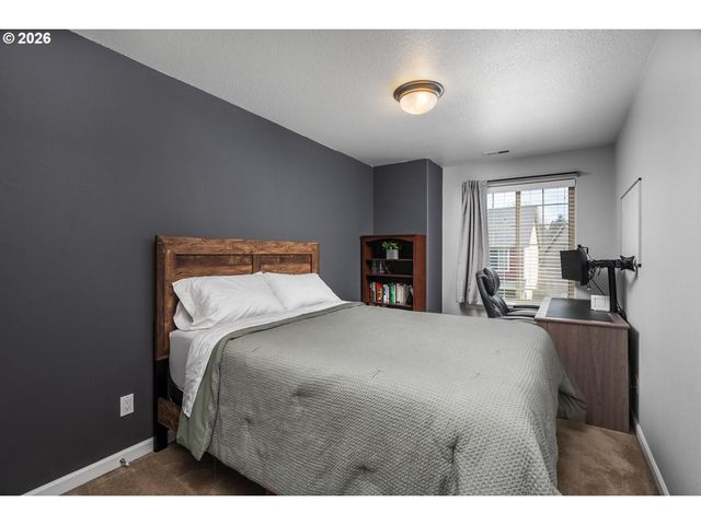 4923 Se LUCAS Ct, Milwaukie, OR 97267