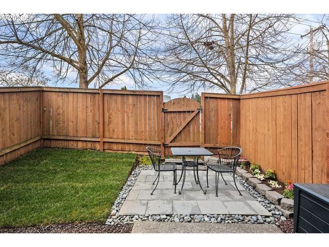 4923 Se LUCAS Ct, Milwaukie, OR 97267